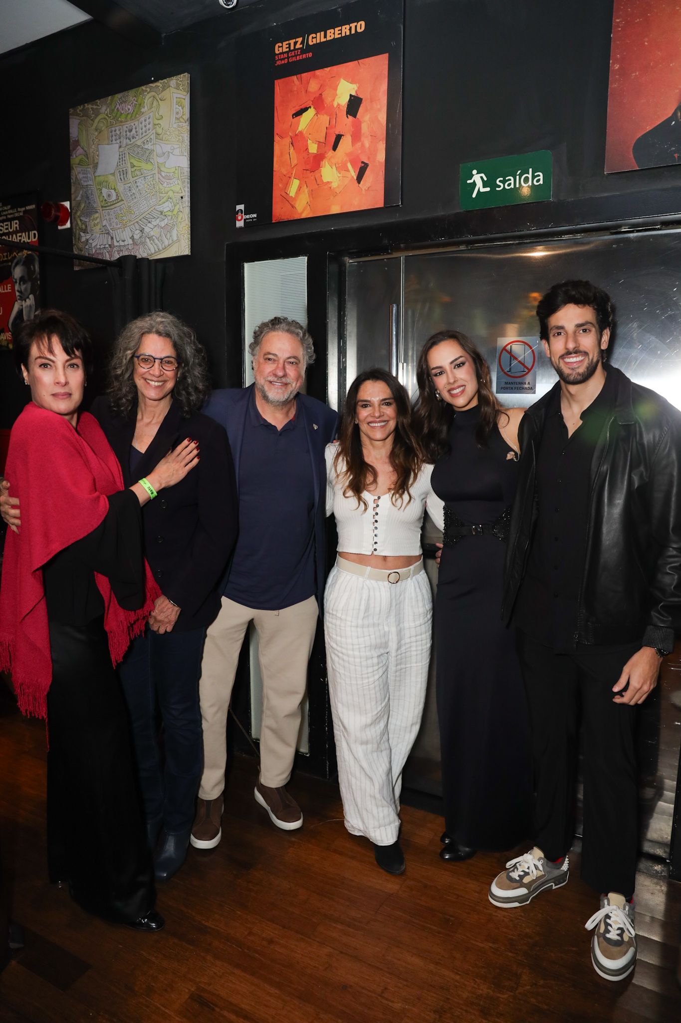 Convidados no show da cantora Lara - Foto: Lucas Ramos / Brazil News