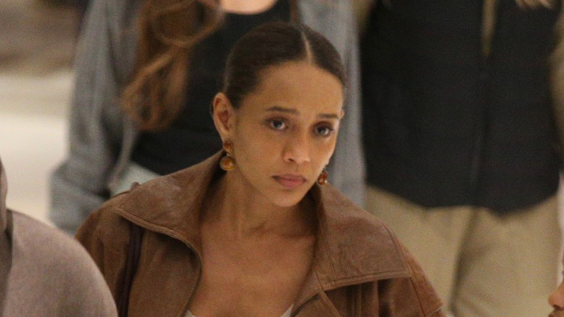 Taís Araujo curte passeio com a filha e o marido no Rio de Janeiro