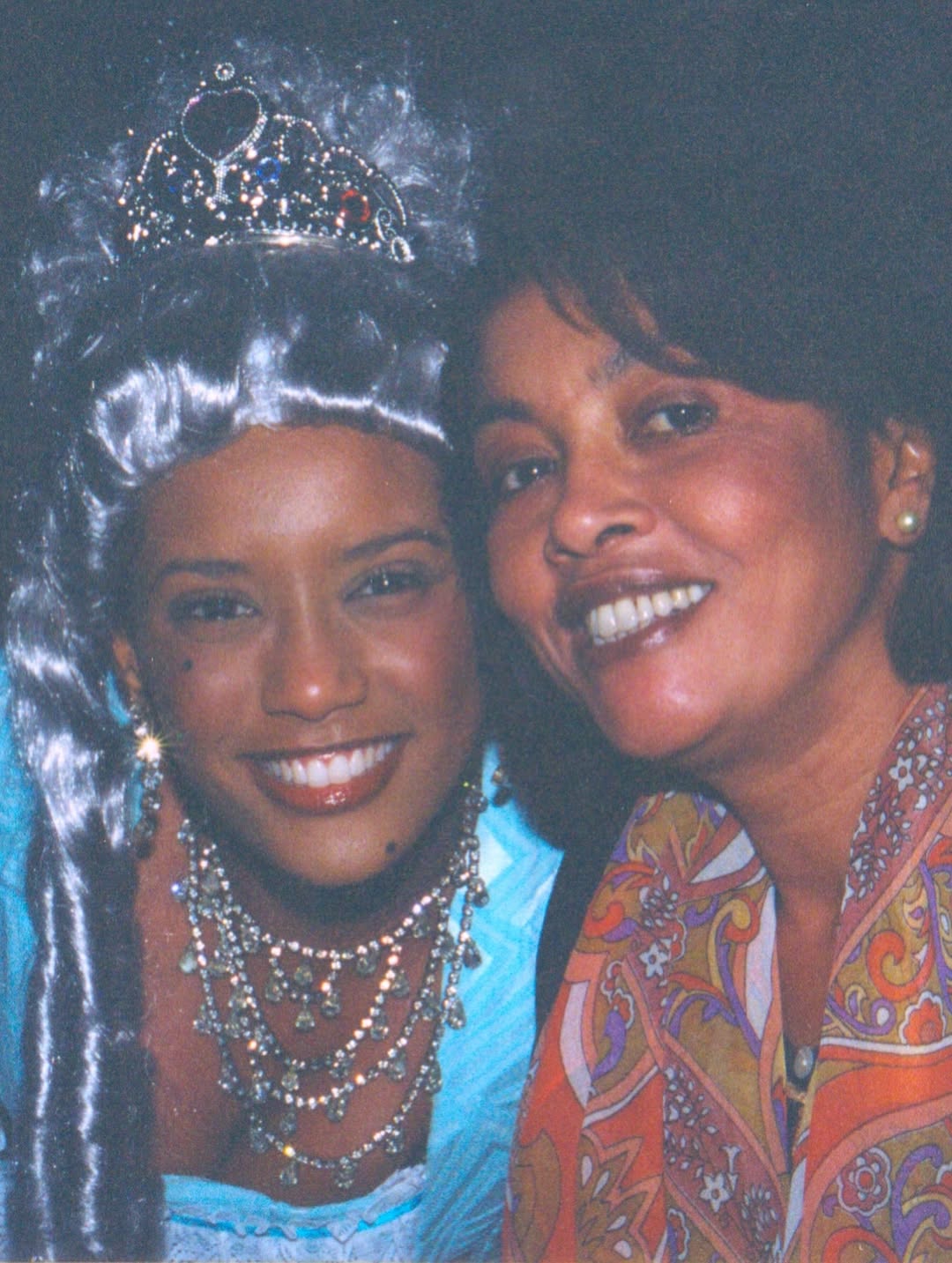 Ta&iacute;s Araujo e a m&atilde;e, Mercedes &mdash; Foto: Reprodu&ccedil;&atilde;o/ Instagram
