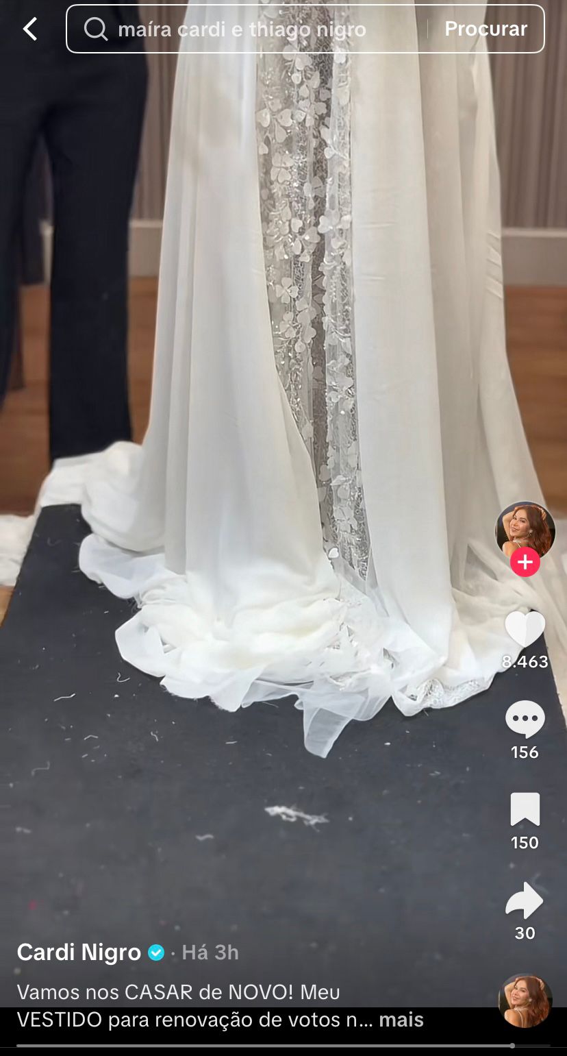 Ma&iacute;ra Cardi mostra spoiler de seu vestido para renova&ccedil;&atilde;o de votos - Reprodu&ccedil;&atilde;o/Instagram