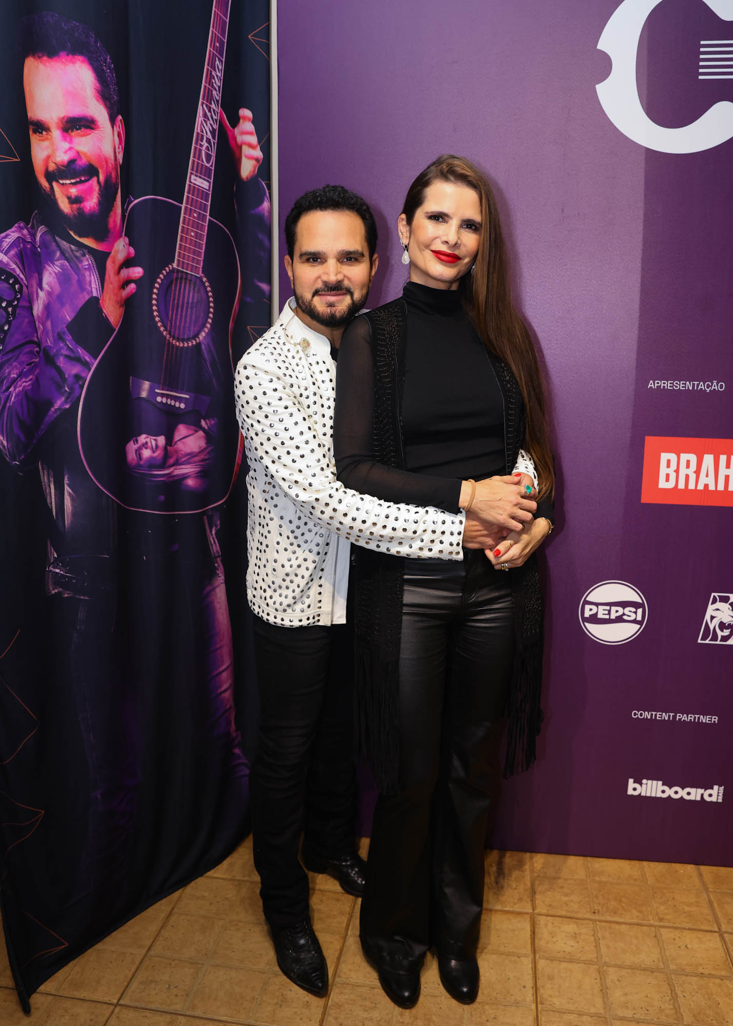 Luciano Camargo e Fl&aacute;via Camargo