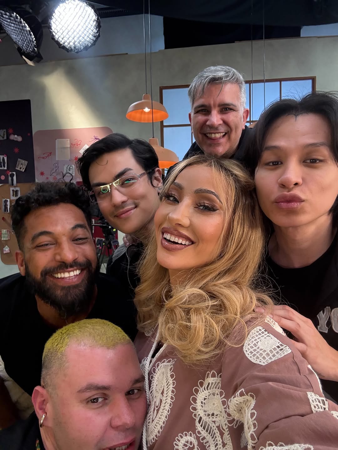 Sabrina Sato surge irreconhecível em 'Sua maravilhosa' — Foto: Reprodução/Instagram @sabrinasato