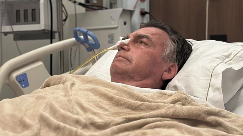 Médico explicou que as lesões já foram retiradas, mas Bolsonaro terá de ser acompanhado periodicamente para avaliar o quadro. Não há, no momento, necessidade de novos procedimentos de saúde - Foto: Reprodução/Instagram