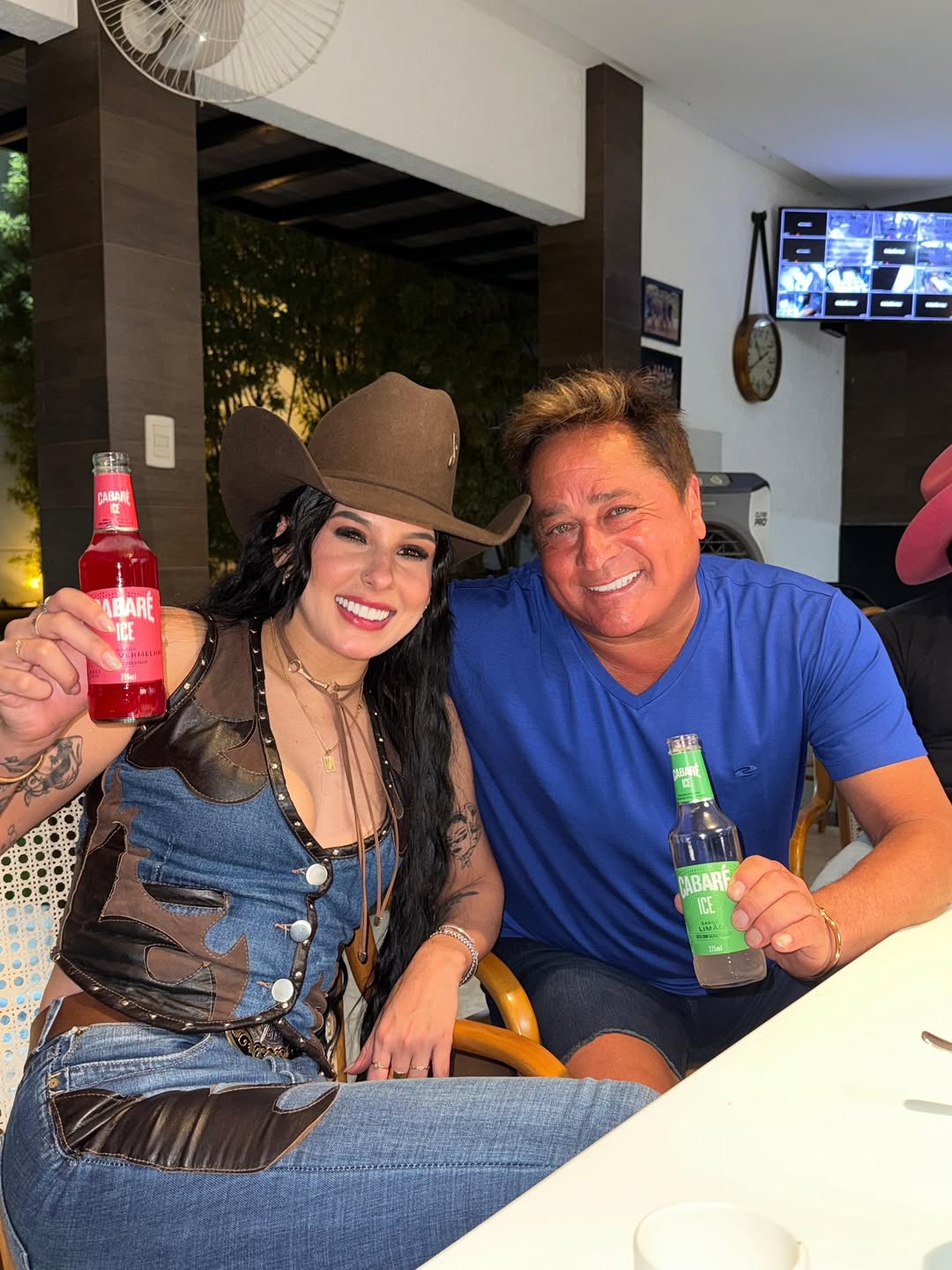 Leonardo posta foto com Zé Felipe e Ana Castela, em Goiânia — Foto: Reprodução/Instagram de Leonardo