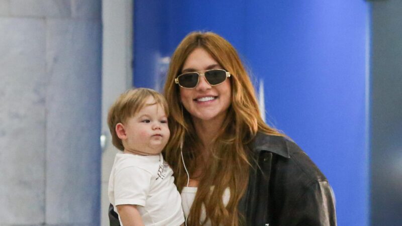 Virginia Fonseca e os filhos são fotografados no aeroporto do Rio de Janeiro - Foto: Anna Giullia / AgNews