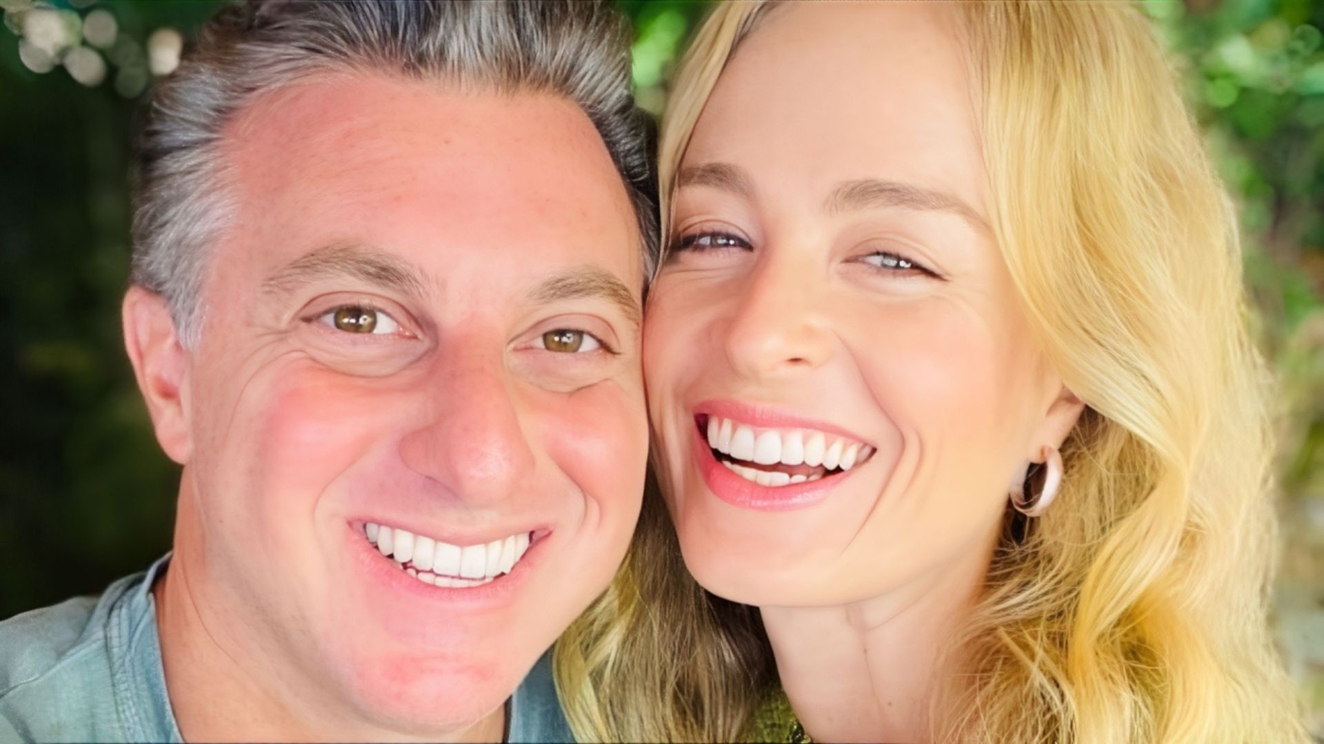 Após aniversário de Luciano Huck, astróloga analisa energia do casal e futuro de Angélica