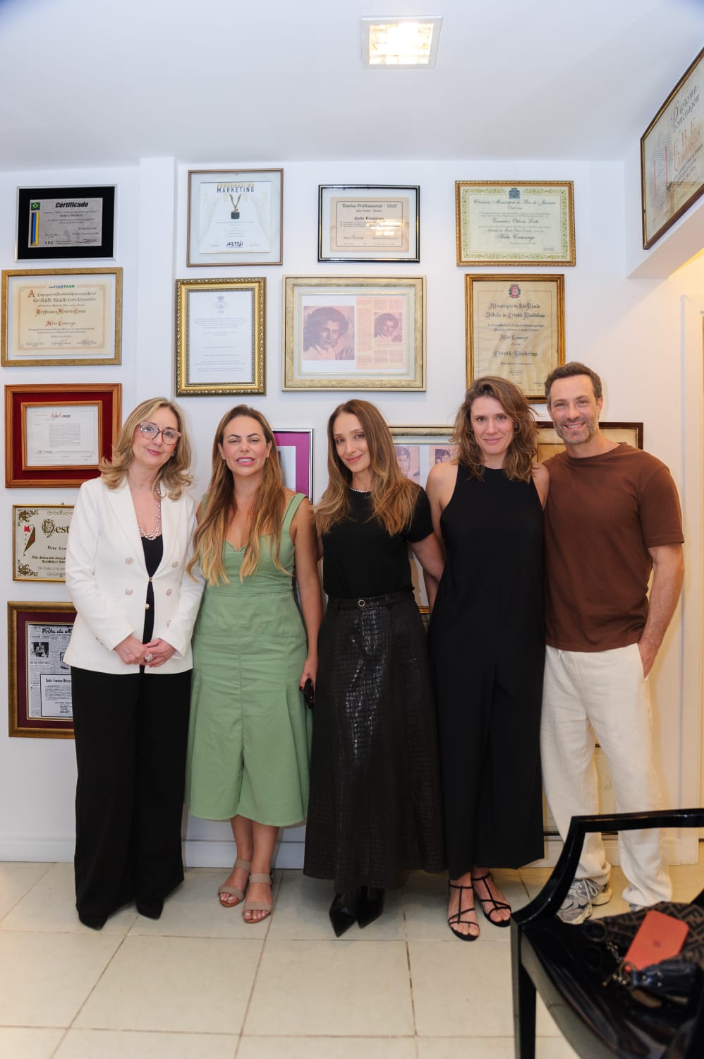 Rosana Beni, Regina Nunes, Sabrina Parlatore, Maria Elisa e Fernando Pav&atilde;o - Foto: Samuel Chaves