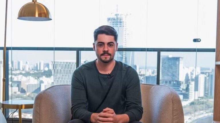 Filho de Chitãozinho exibe detalhes do seu 1º apartamento ao sair da casa dos pais