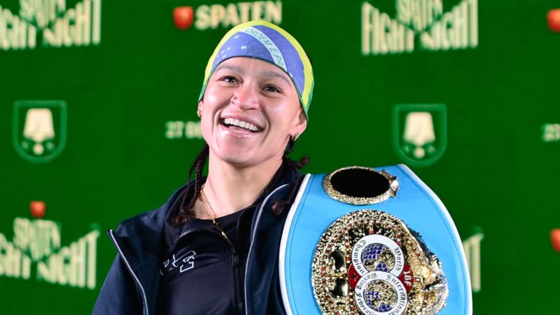 Bia Ferreira revela força mental para manter ‘coroa’ mundial e detalha preparação: ‘Vontade de lutar’