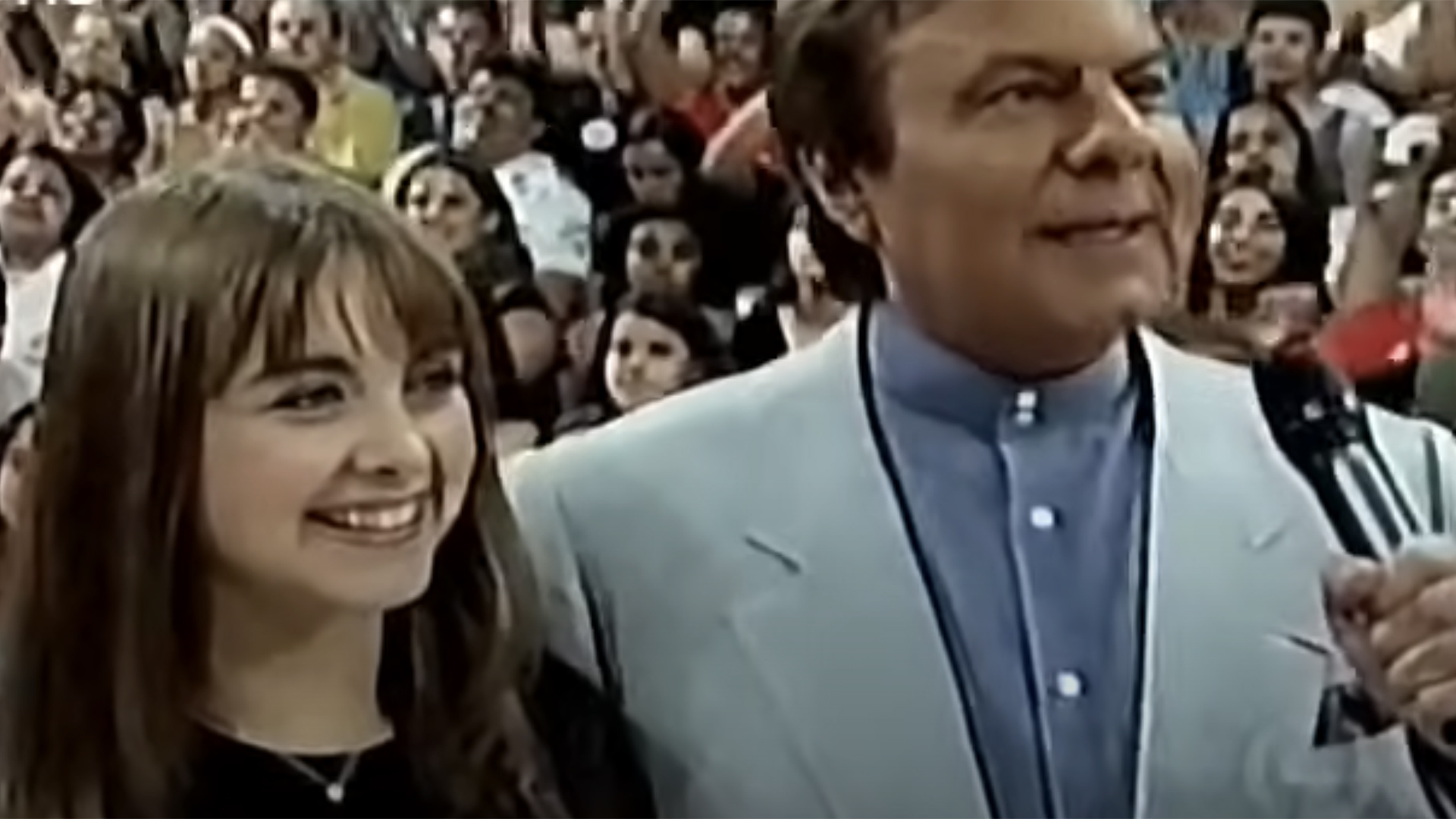 Terra Nostra – Cantora da abertura da novela perdeu fortuna: ‘Pesadelo sombrio’