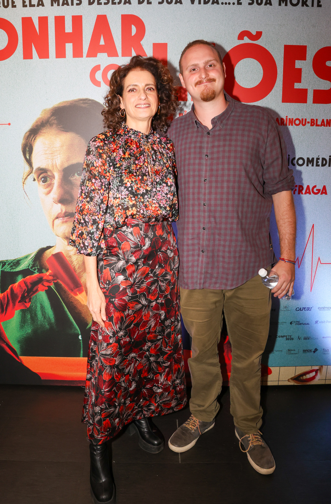 Denise Fraga &eacute; fotografada com o filho Pedro Fraga Villa&ccedil;a - Foto: Tomz&eacute; Fonseca / AgNews