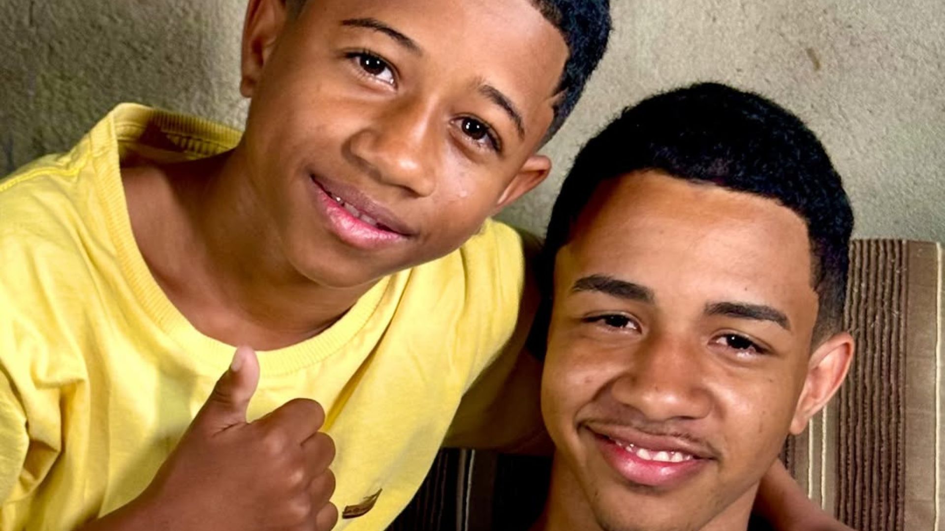 Cantores de 17 e 14 anos morrem após grave acidente na Bahia
