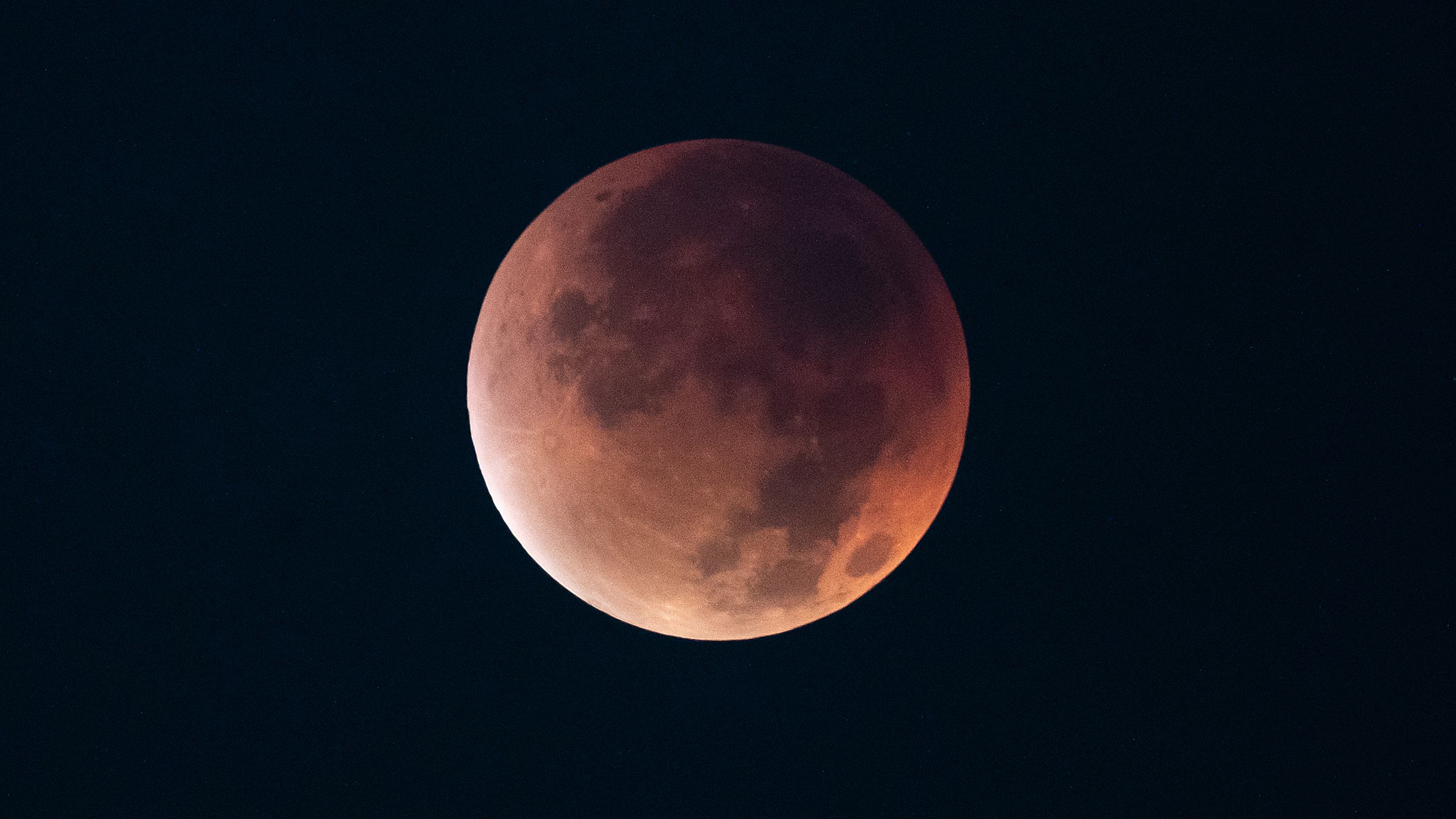Saiba como os eclipses de setembro podem transformar o mês