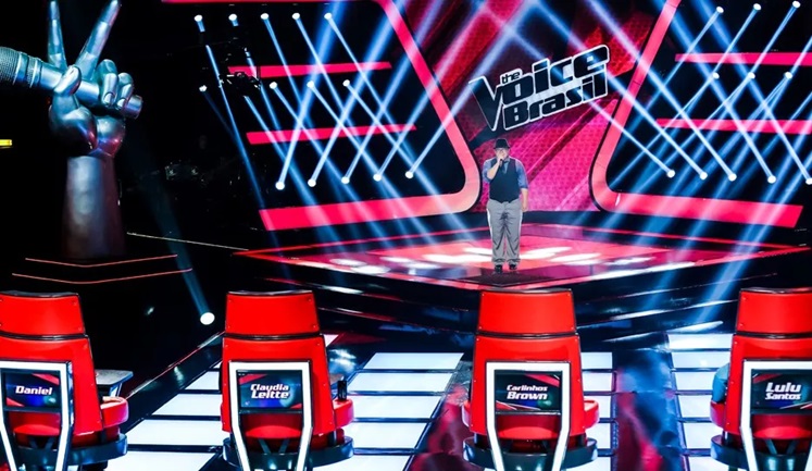 Elias Moreira durante audi&ccedil;&otilde;es &agrave;s cegas na segunda edi&ccedil;&atilde;o do The Voice Brasil &mdash; Foto: Isabella Pinheiro/TV Globo