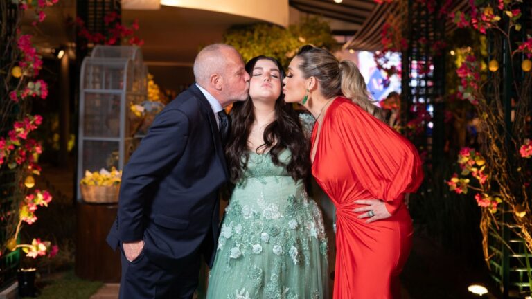 Filha de Tania Mara e Jayme Monjardim comemora seus 15 anos com festa luxuosa