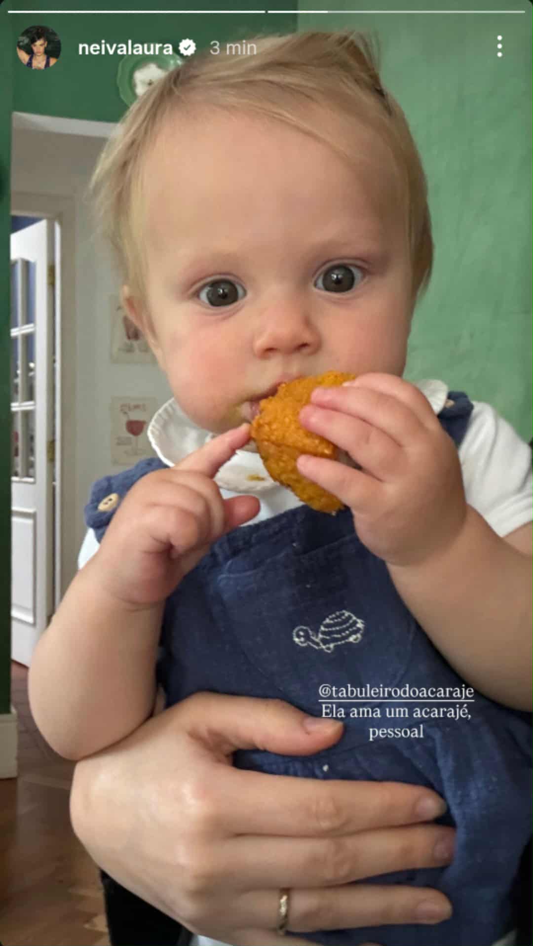 Filha de Laura Neiva e Chay Suede