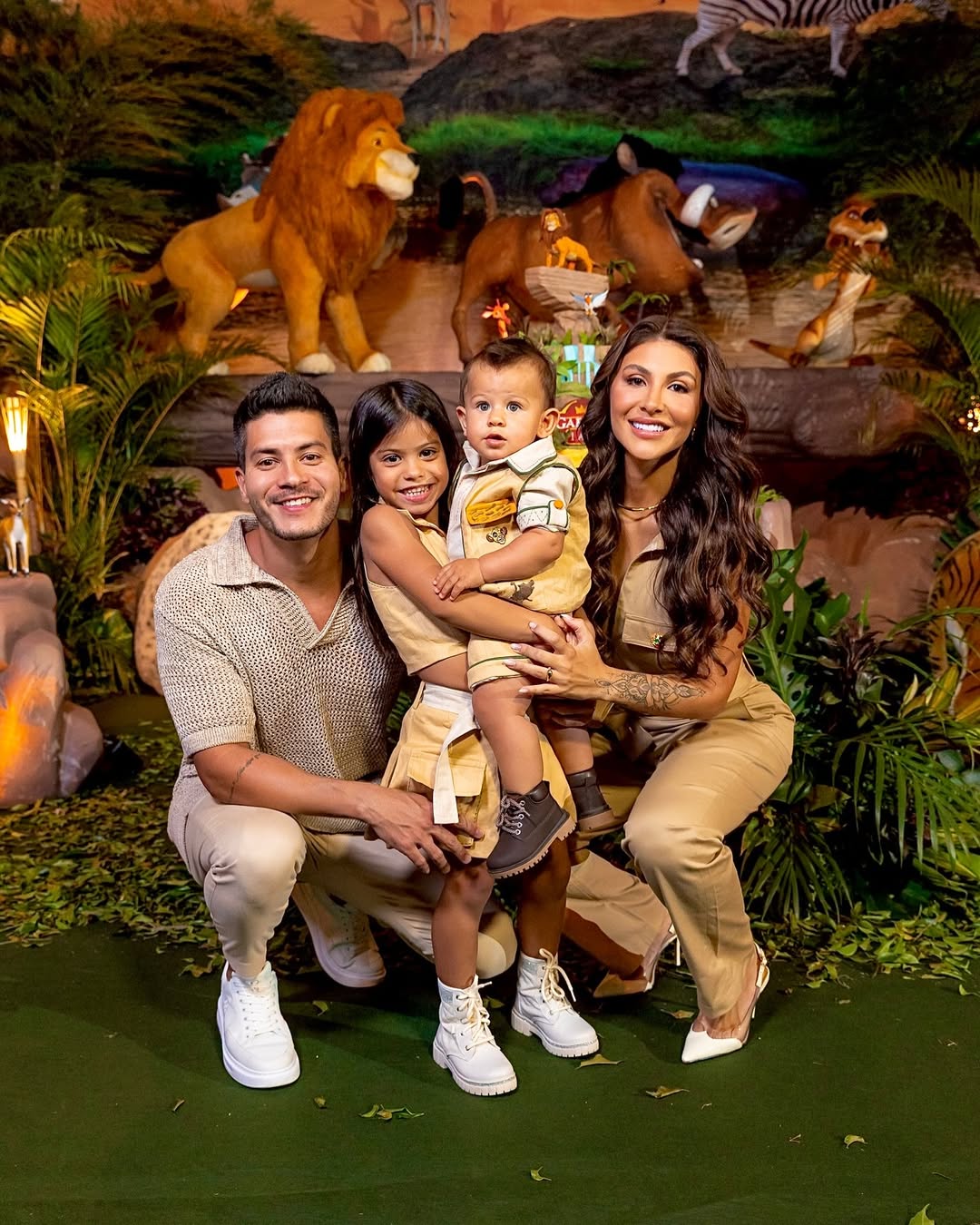 Arthur Aguiar &eacute; pai de Sophia e Gabriel - Foto: Reprodu&ccedil;&atilde;o / Instagram; @santiagoreisfotografo