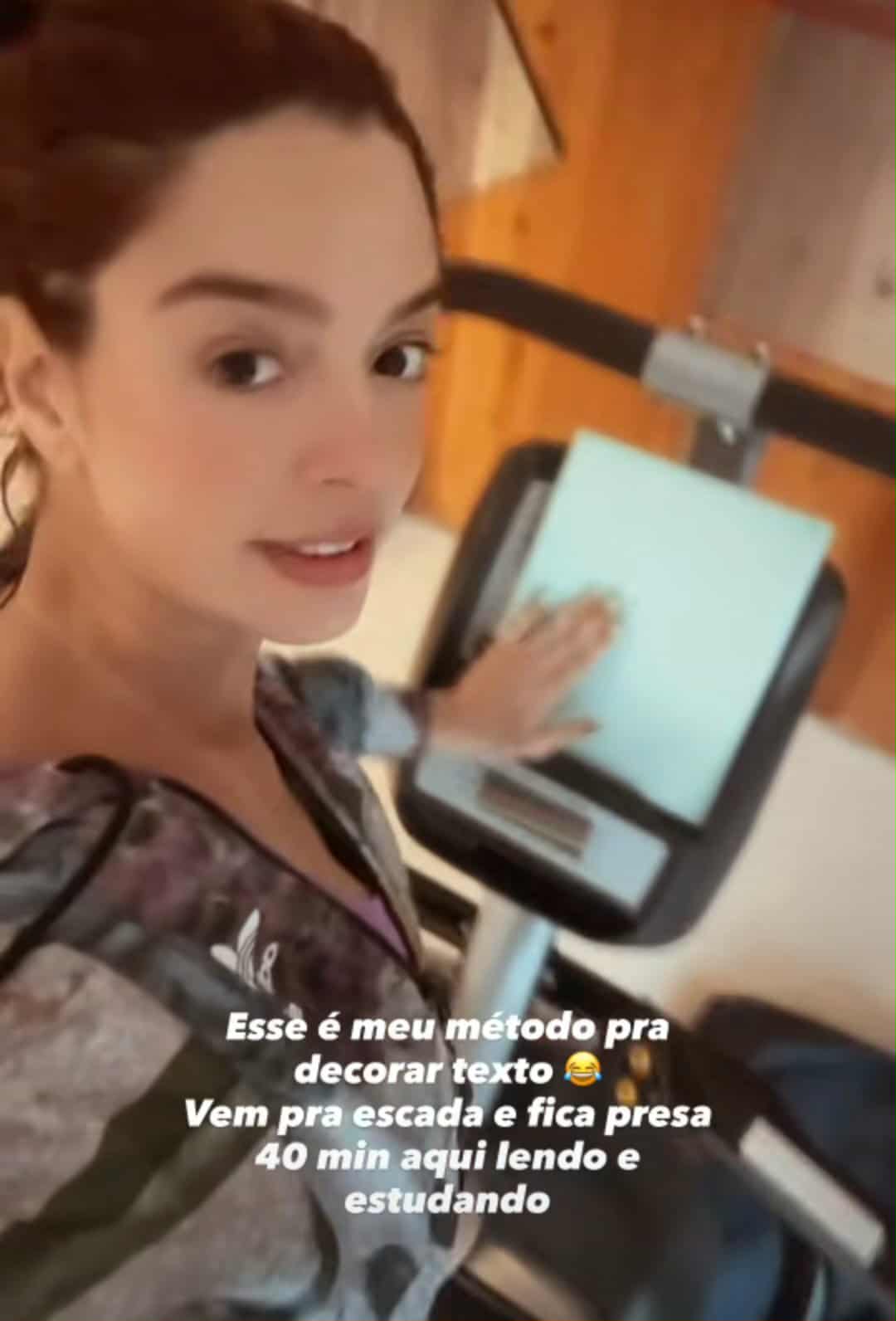 Giovanna Lancellotti revela t&aacute;tica para decorar textos de 'Dona de Mim'