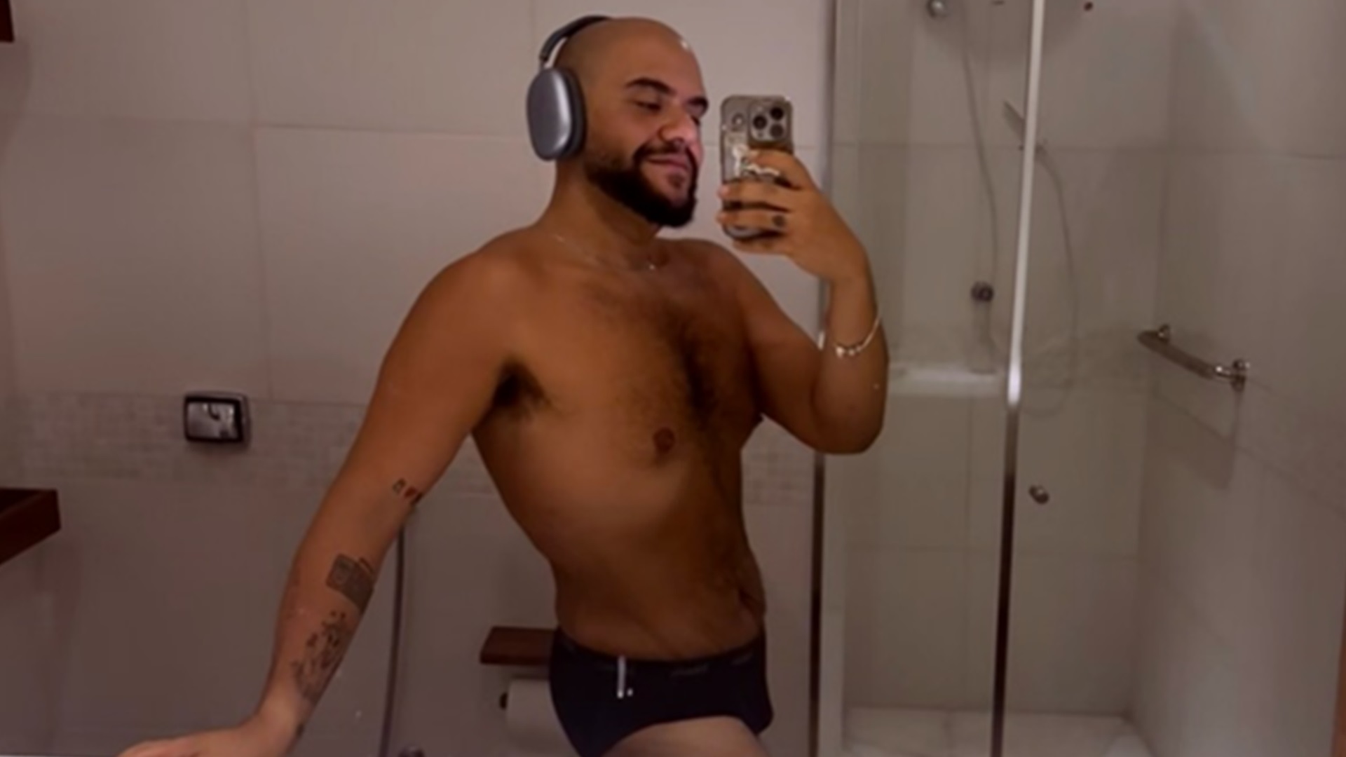 Após perder 62 kg, Gominho revela peso atual e lembra motivação para emagrecer: ‘Estalo’