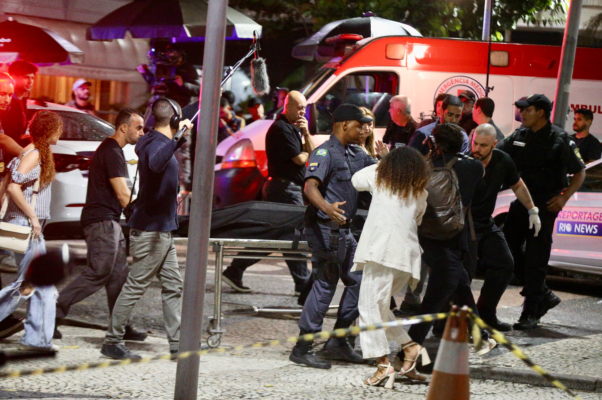 Gravação de parte da cena da morte de Odete Roitman na novela Vale Tudo - Foto: Thiago Martins / AgNews