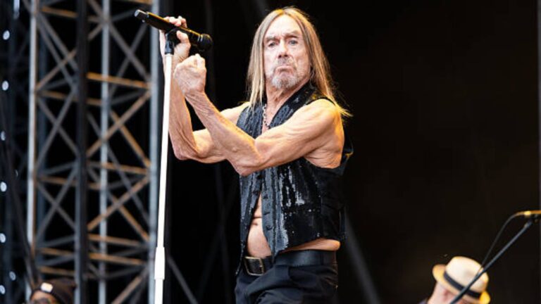 Médica explica energia de Iggy Pop no palco aos 78: ‘Jamais vai ser impeditiva’