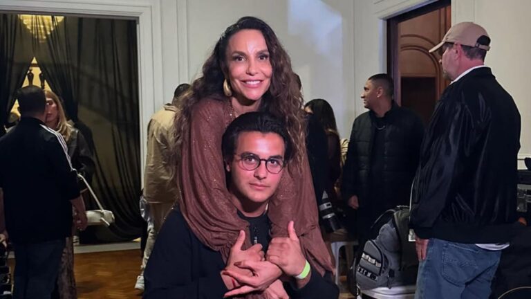 Ivete Sangalo comenta semelhança com o filho Marcelo e fala sobre relação familiar