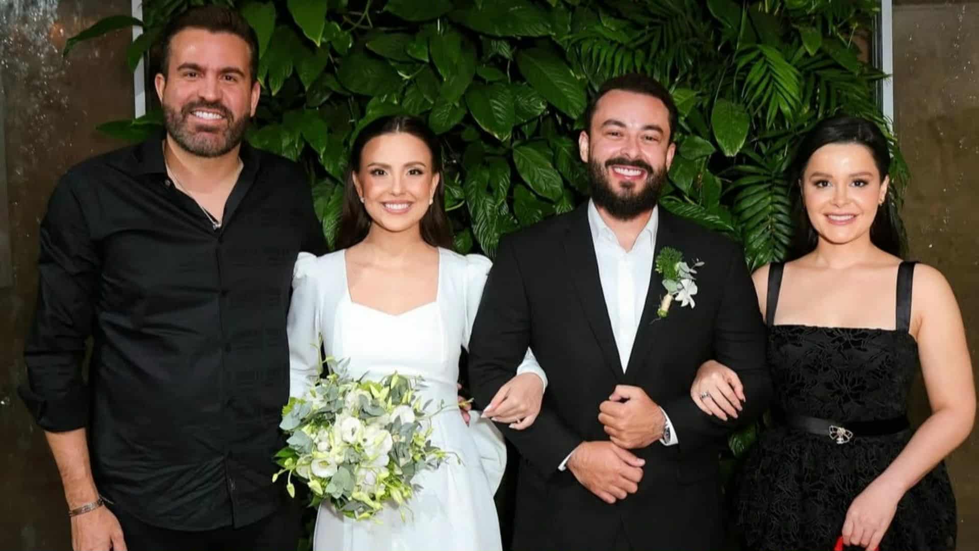 Maraisa exibe fotos do casamento de seu irmão; veja