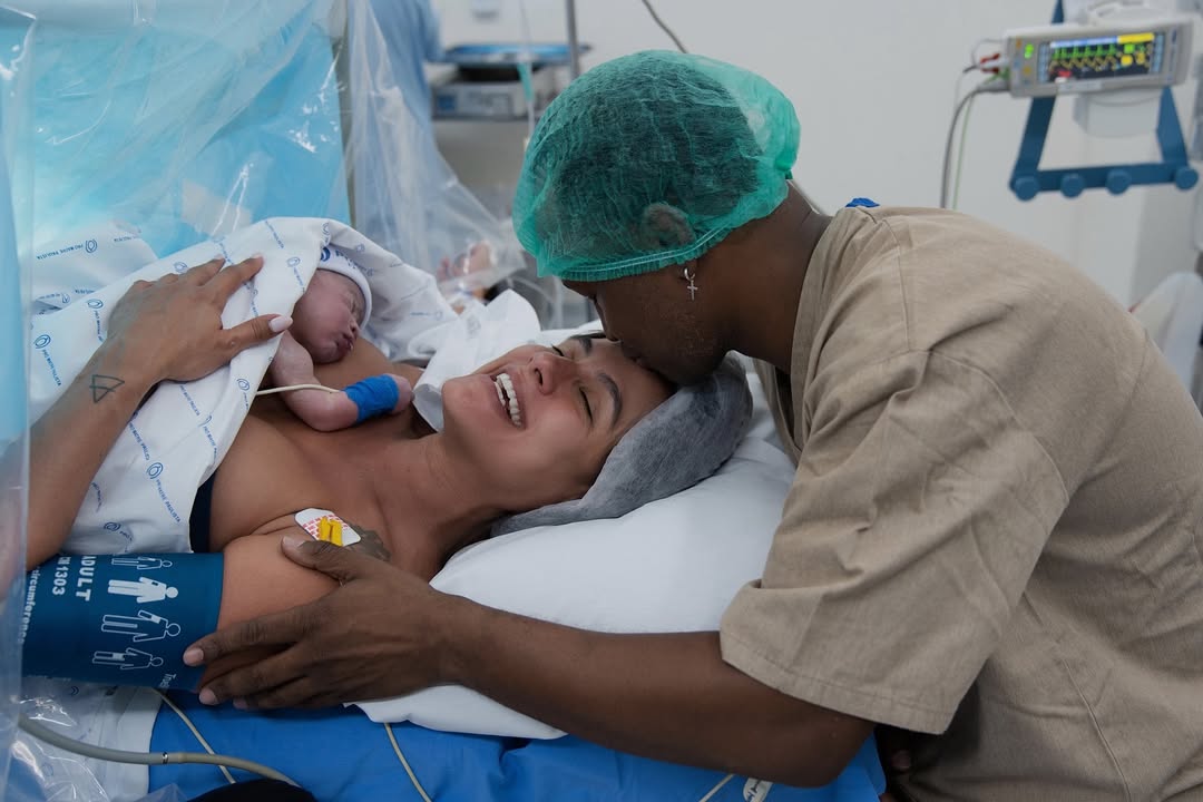 Nasceu filho de Carol Peixinho e Thiaguinho - Foto: Reprodução / Instagram @carolpeixinho