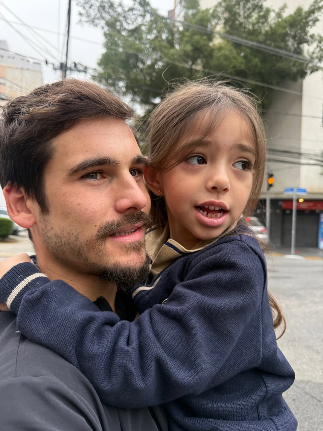 Nicolas Prattes e Zoe - Foto: Reprodução / Instagram