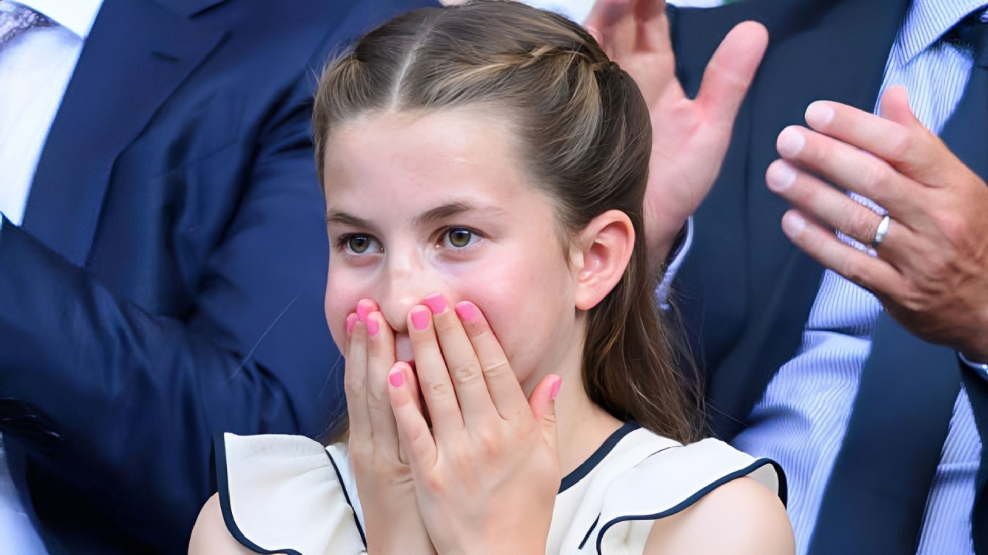 Princesa Charlotte quebra tradição e pediatra alerta: ‘É diferente dos adultos’