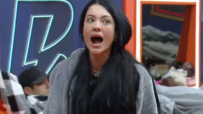 A Fazenda 17: Rayane troca ofensas com rival e dispara: ‘Te faço chorar’