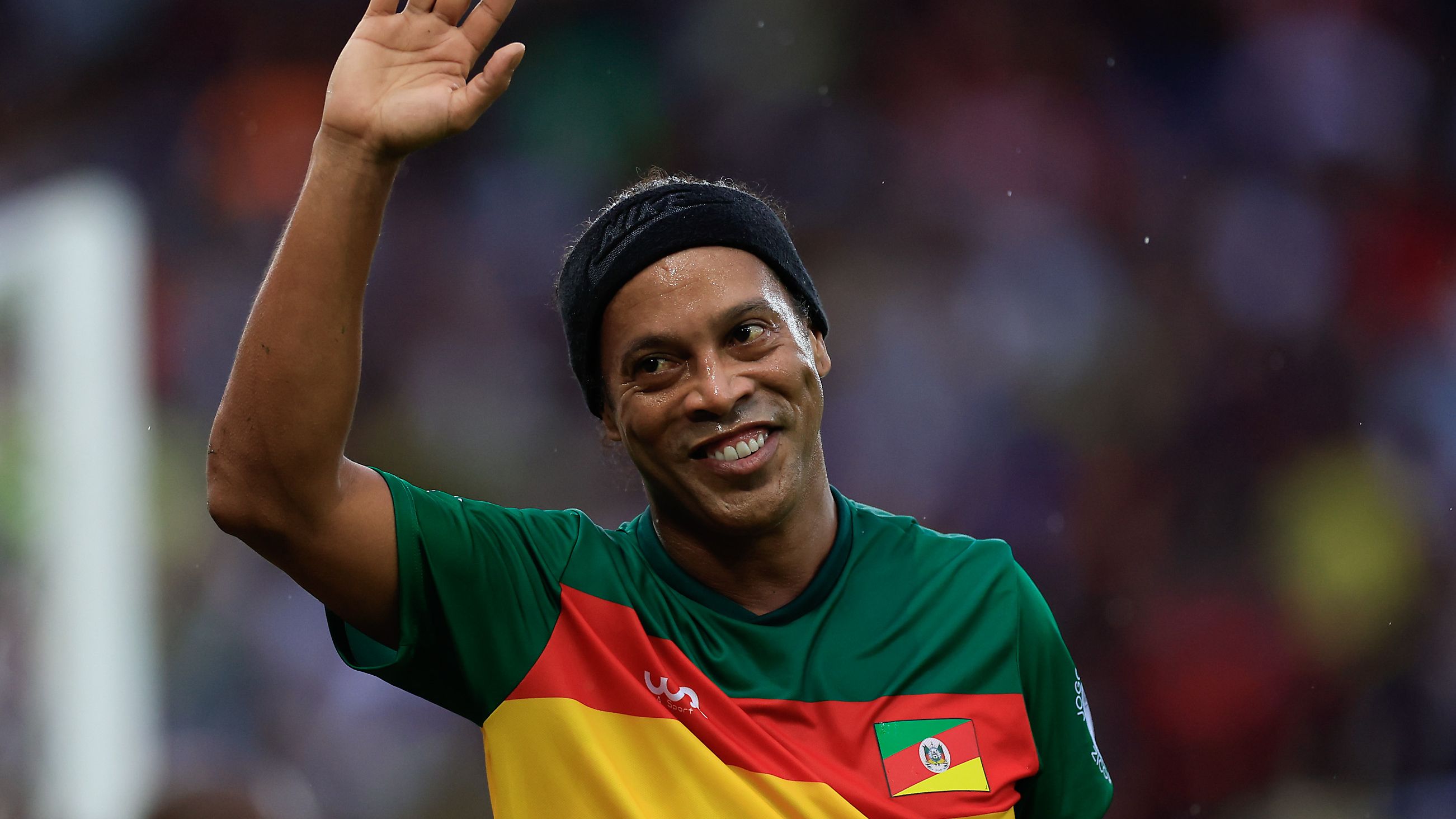Ronaldinho Gaúcho vive nova fase com a neta: ‘Vai gostar de música que nem o avô’
