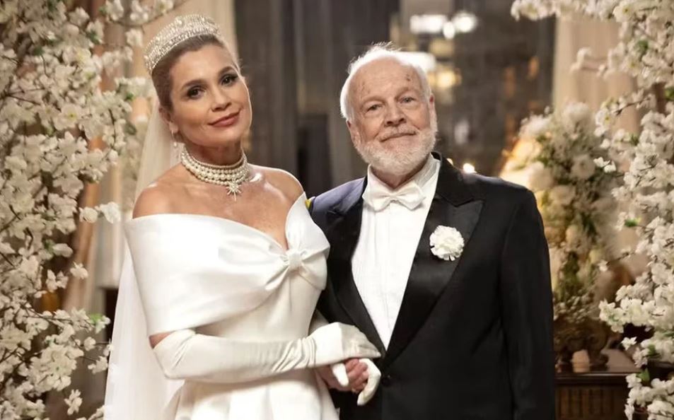 Sandra (Flávia Alessandra) e Barão (Jaime Leibovitch)