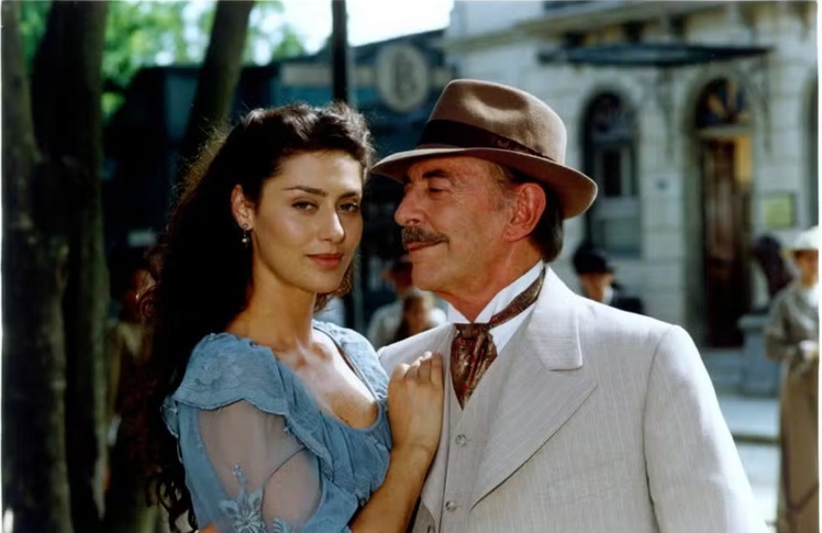 Maria Fernanda Cândido e Raul Cortez em Terra Nostra, 1999 — Foto: Jorge Baumann/Globo