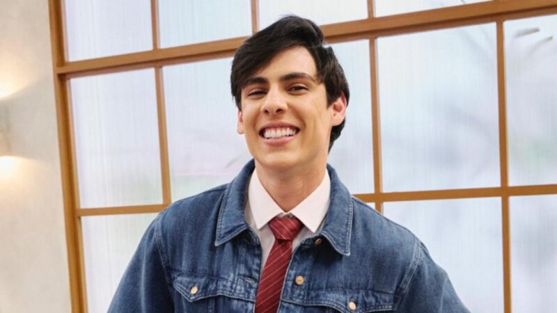Theodoro se joga na TV e revela bastidores de programa com Sabrina Sato: ‘Friozinho na barriga’