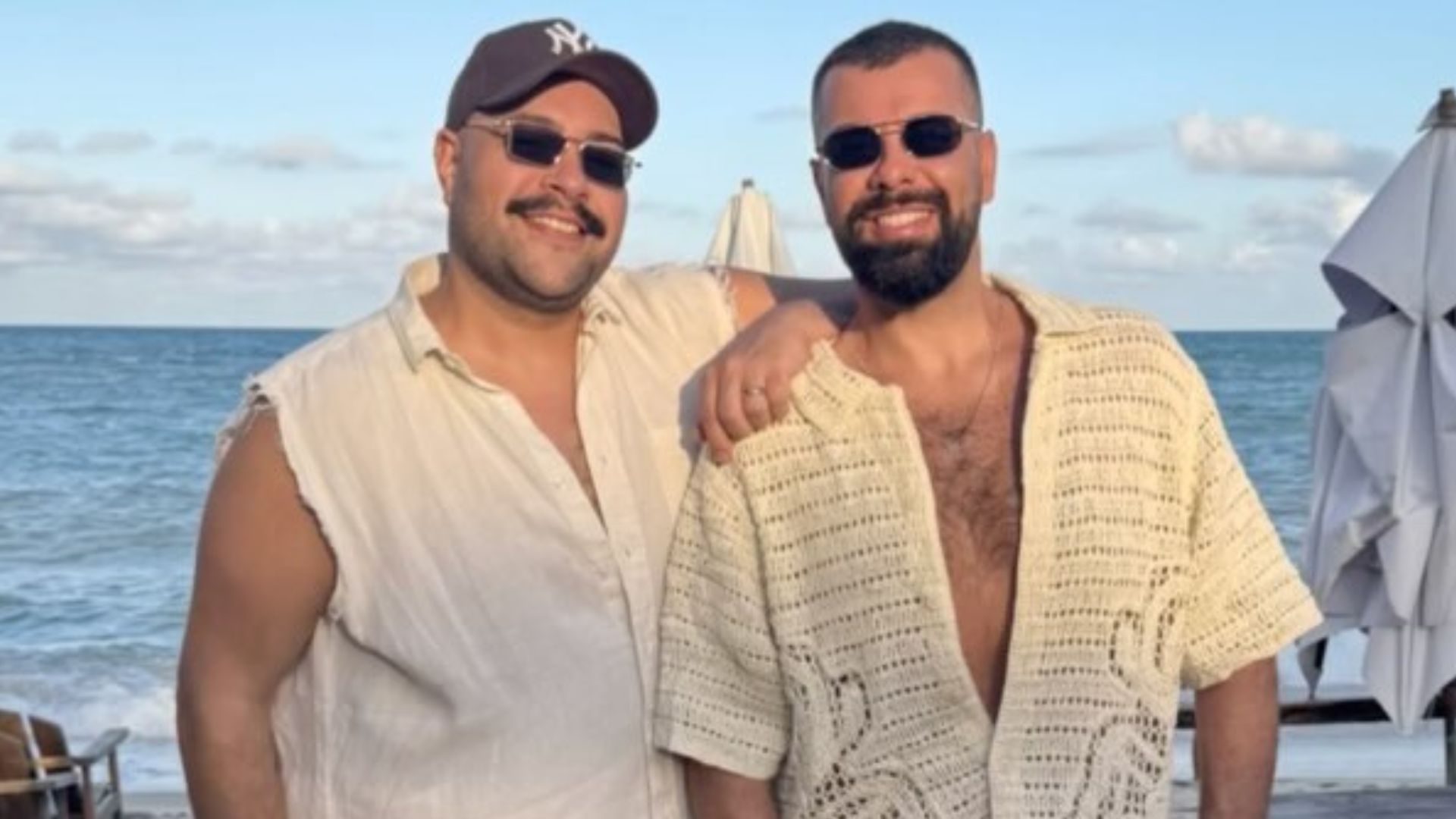 Tiago Abravanel explica relacionamento aberto com o marido: ‘Não é bagunça’