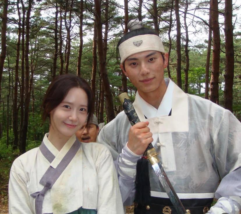Yoona e Lee Chae Min - Foto: Reprodução/Instagram