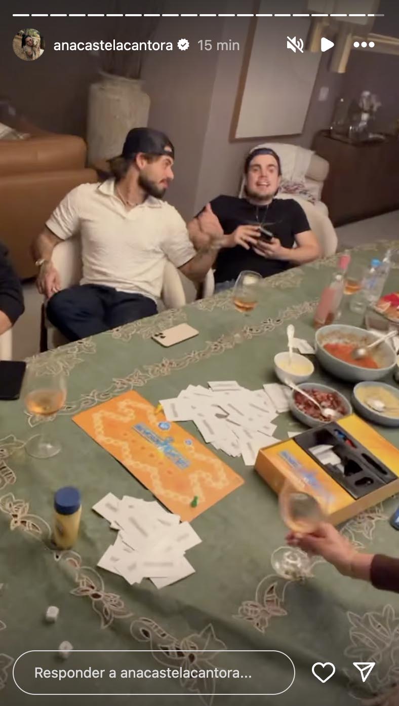 Zé Felipe e Ana Castela curtem noite de diversão entre amigos - Foto: Reprodução / Instagram