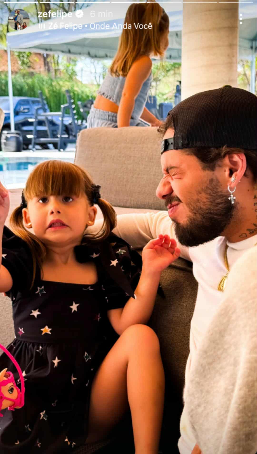 Z&eacute; Felipe mostra momento com os filhos e encanta