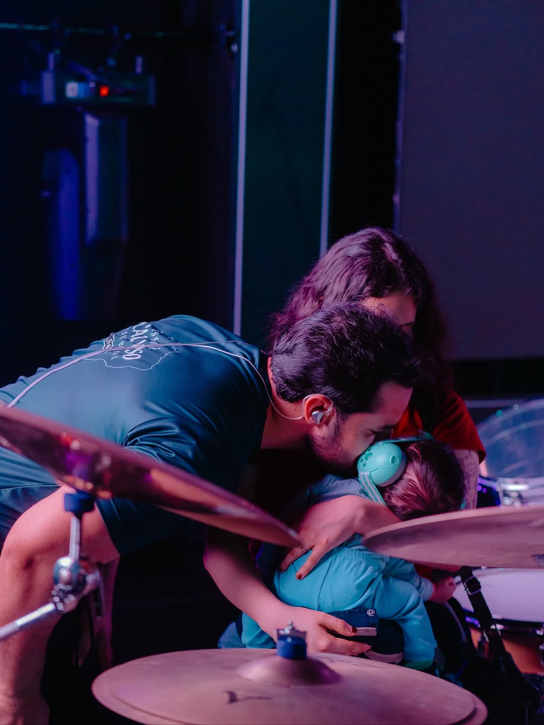 Neto Alcântara, Oliver e Yasmin - Foto: Reprodução/Instagram @netoalcantaramusic
