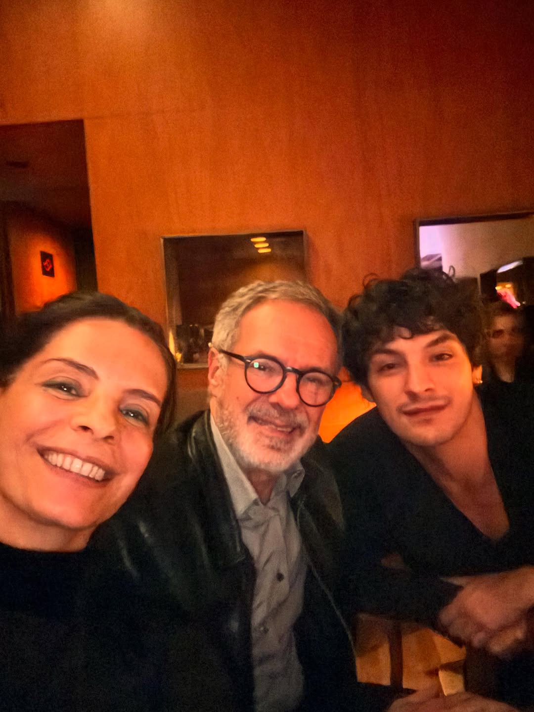 Comemoração do aniversário de 28 anos do ator Pedro Waddington — Foto: Reprodução/Instagram @helenaranaldi