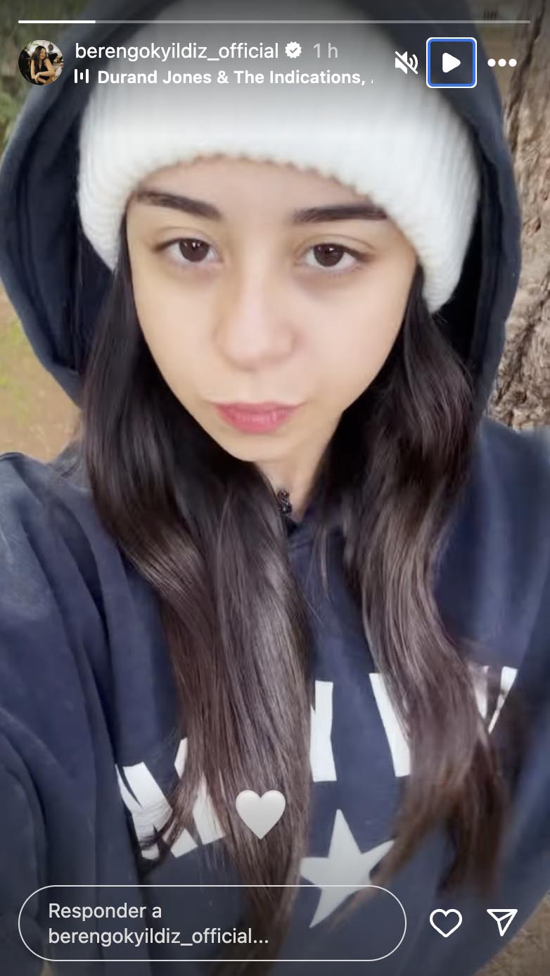 Beren Gökyildiz - Foto: Reprodução / Instagram @berengokyildiz_official