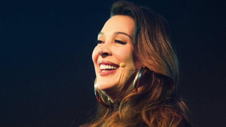 Claudia Raia lidera pesquisa sobre envelhecimento saudável e chama atenção de ginecologista