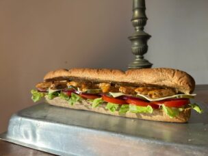 Odete Roitman aparece viva em comercial do Subway veiculado na noite da última terça-feira, 7, na TV Globo (Crédito: Divulgação)
