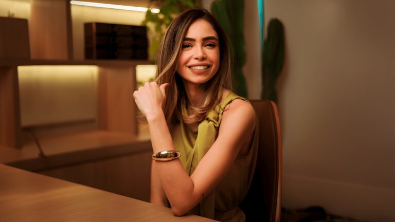 Fernanda Leão faz da ginecologia um espaço de escuta e autoconhecimento
