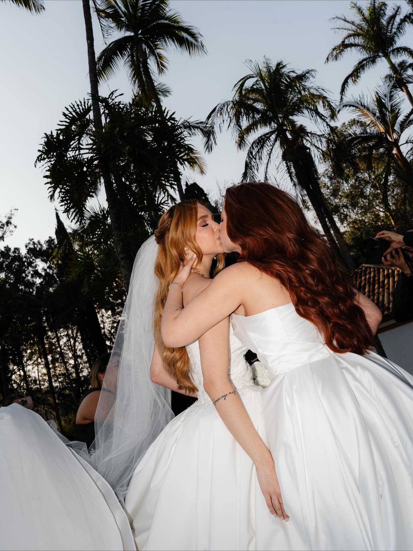 Casamento de Mari Fernandez e Júlia Ribeiro - Foto: Reprodução/Instagram @marifernandez