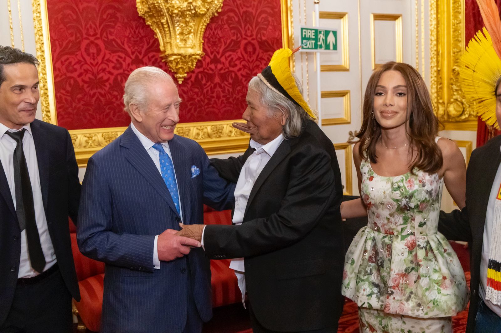 Fotos do encontro de Anitta com o Rei Charles III e o Cacique Raoni - Foto: Ian Jones
