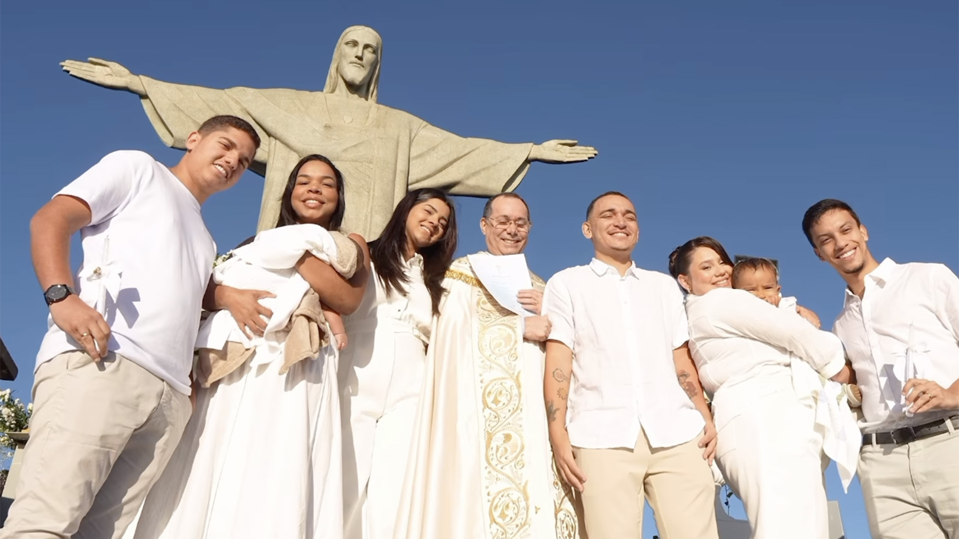 Batizado dos filhos de João Gomes e Ary Mirelle - Foto: Reprodução / Instagram @joaogomescantor