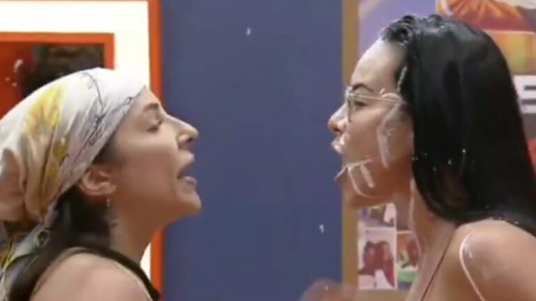 A Fazenda 17: Martina e Tamires se enfrentam, e produção precisa intervir