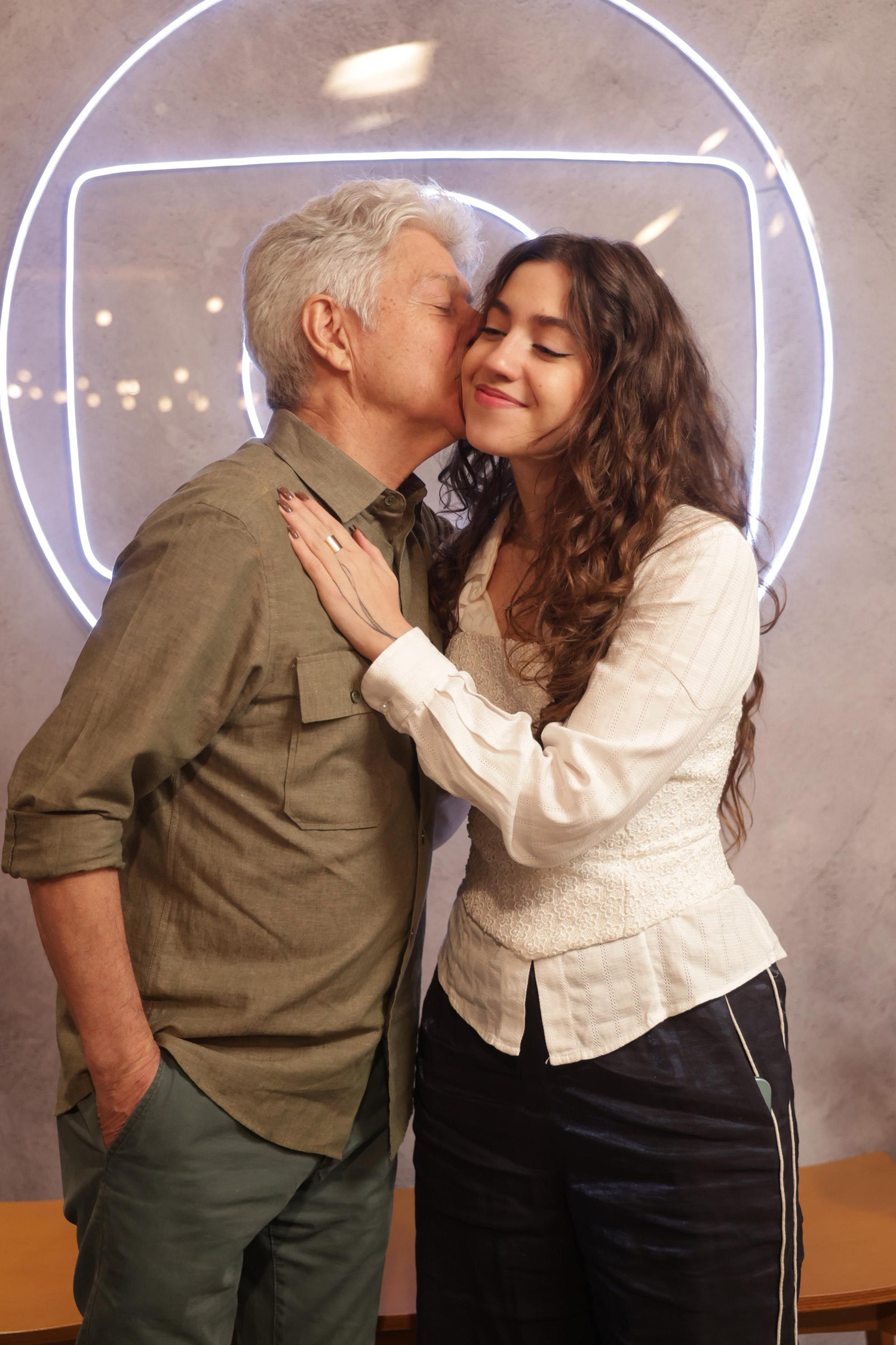 Caco Barcellos e a filha, Alice - Foto: Globo/ Beatriz Damy